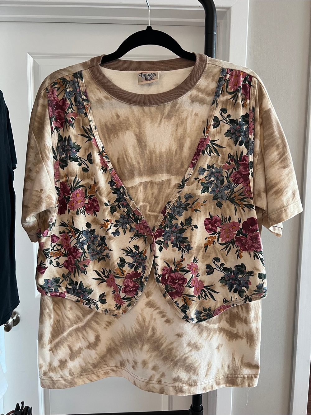 Vintage 90s Huntington Ridge Floral Vest Tie Dye Tee size Medium